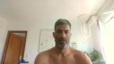 hotreds — Cam4 stream photo (Apr 2026)
