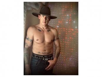 DamienSlik — webcam model online on livejasmin