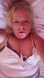Baby7625 — webcam model online on cam4