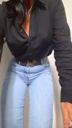 luxxe25 — webcam model online on cam4