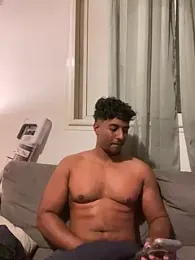axel_black03 — webcam model online on stripchat