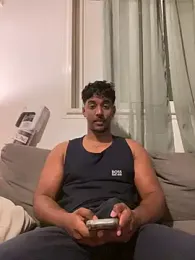 axel_black03 — webcam model online on stripchat