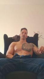 Therock90 — webcam model online on cam4