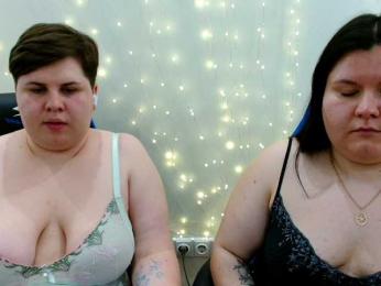 BeckyAndEllen — webcam model online on bongacams