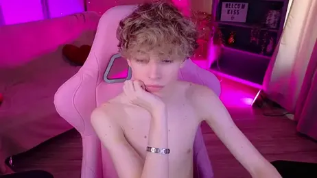 kevingarsiaa — webcam model online on stripchat