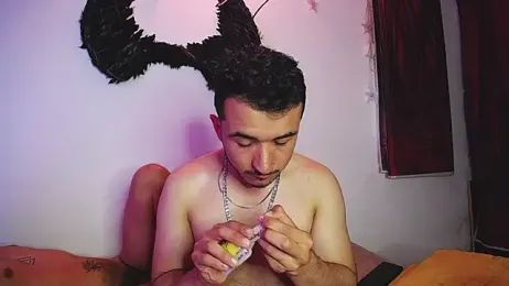 Noha_and_Iam — webcam model online on stripchat