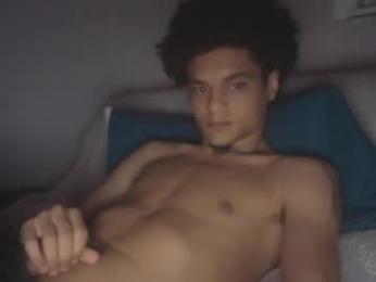 lightskinwithgirth — Chaturbate stream photo (Apr 2026)