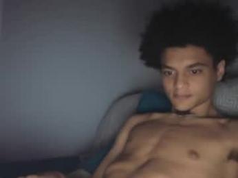 lightskinwithgirth — Chaturbate stream photo (Apr 2026)