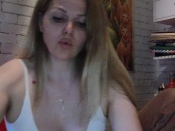 Angel_girllovemy — bongacams