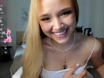 flooora_0 — Chaturbate profile photo