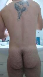 25andrea90 — webcam model online on cam4