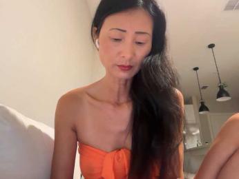 UnchartedSecret — webcam model online on bongacams