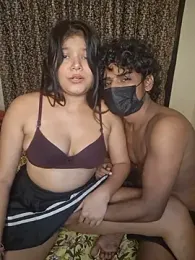 Hot-Priya_babes — Stripchat stream photo (Sep 2026)