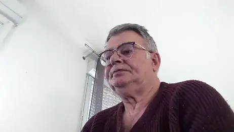 oura — Stripchat stream photo (Apr 2026)