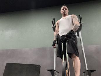 YoucefThompson — webcam model online on livejasmin