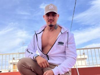 YoucefThompson — Livejasmin stream photo (Jul 2025)