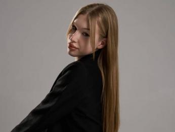KatyMid — webcam model online on livejasmin