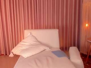 daphne-walton — Camsoda stream photo (Apr 2026)