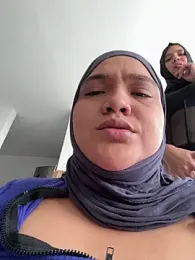 sweetmuslim01 — Stripchat stream photo (May 2026)
