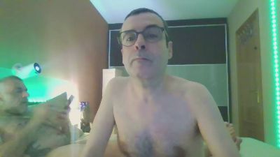 Jugamossex — Cam4 stream photo (May 2026)