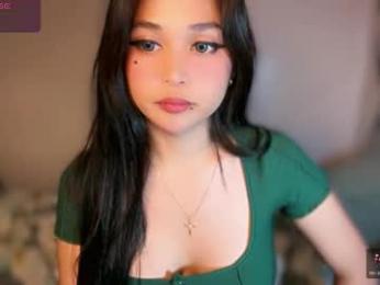 gwynmylove — webcam model online on chaturbate