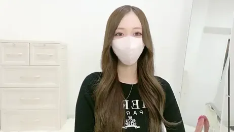 salachan_v — webcam model online on stripchat