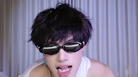 RenZeng — Stripchat stream photo (Sep 2026)