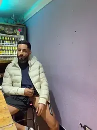 _Tomy08calderon — webcam model online on stripchat