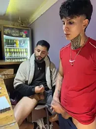 _Tomy08calderon — webcam model online on stripchat