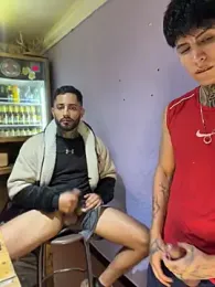 _Tomy08calderon — webcam model online on stripchat