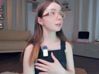 glowhub_ — Chaturbate stream photo (May 2026)