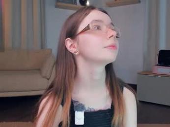 glowhub_ — Chaturbate stream photo (May 2026)