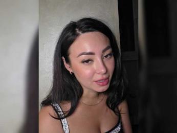 Brunetkaaaa — webcam model online on bongacams