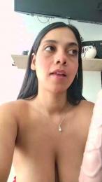 sweet_scarlett_ — Cam4 stream photo (Apr 2026)