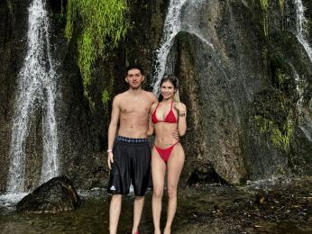 ChloeAndLyams — webcam model online on livejasmin