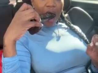 tastethepeach — webcam model online on camsoda