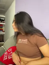Marianahb-e — Stripchat stream photo (Jun 2026)