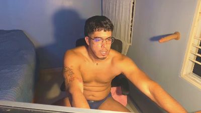 anthonyvinee — webcam model online on cam4