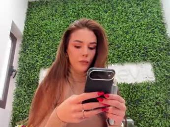 hotfallingdevil — webcam model online on chaturbate