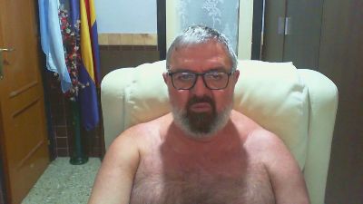 coluche3 — Cam4 stream photo (Mar 2026)