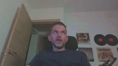 Fiesterooo30 — webcam model online on cam4