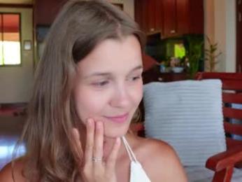 eli_sun — webcam model online on chaturbate