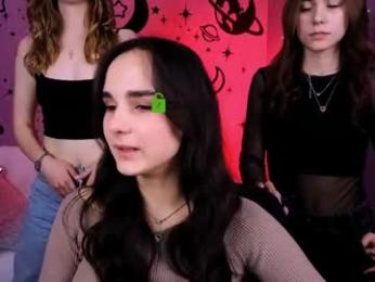 ariana_ross7 — webcam model online on chaturbate