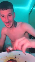 TuuNeenee30 — Cam4 stream photo (Apr 2026)