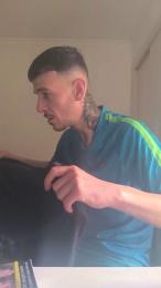 TuuNeenee30 — Cam4 stream photo (Apr 2026)