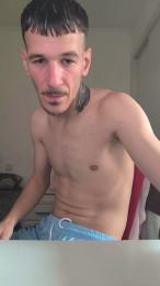 TuuNeenee30 — Cam4 stream photo (Apr 2026)