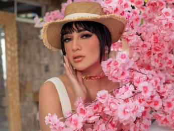 KassieTomey — webcam model online on livejasmin