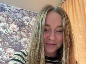 SvParochka — webcam model online on bongacams