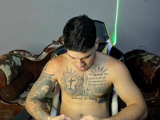Niick Kollins — webcam model online on flirt4free