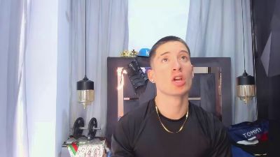 HunterHeat_ — Cam4 stream photo (Apr 2026)